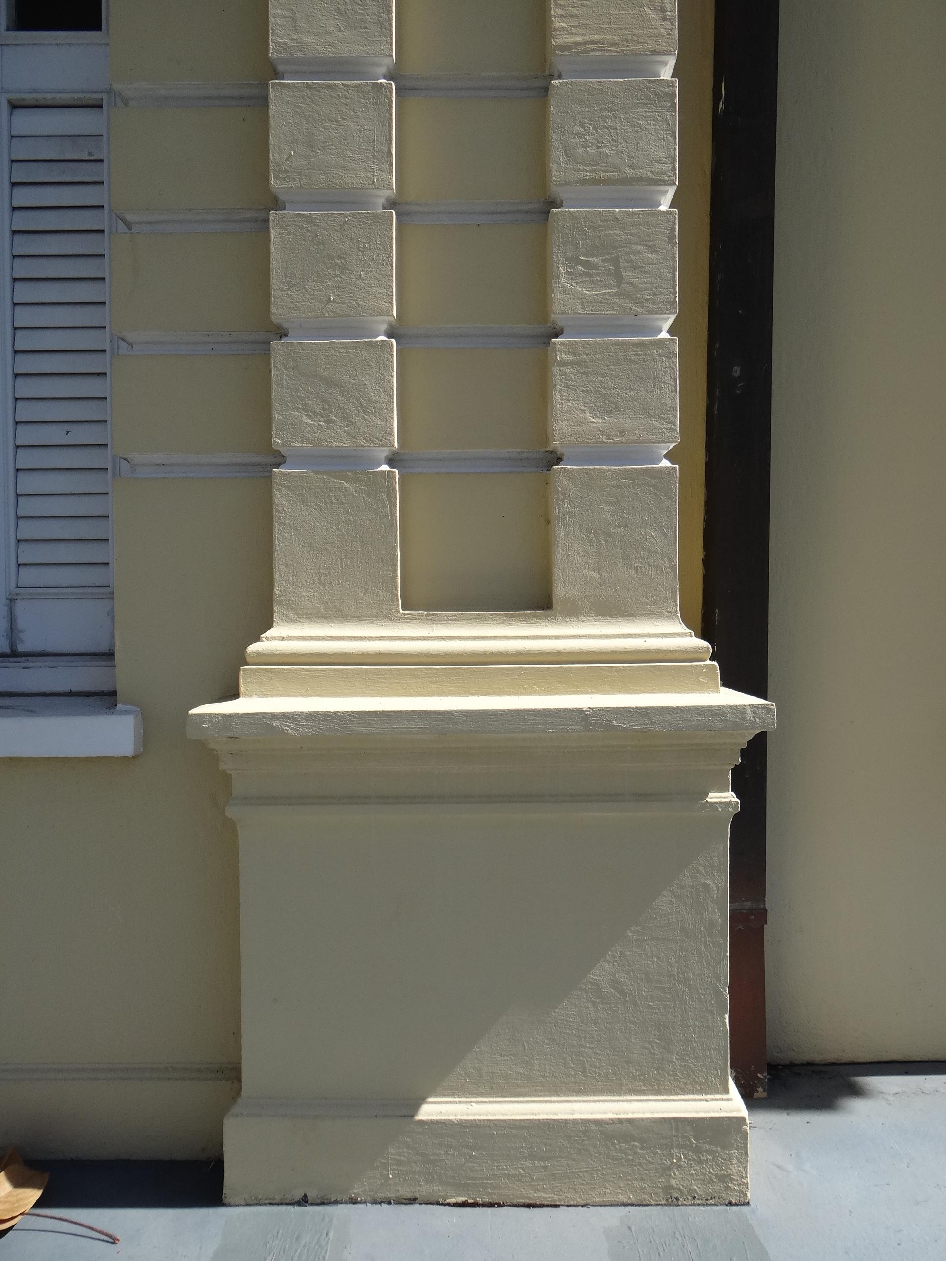 Casa La Giralda - Avenida Miramar, esquina calle Marti 651 - San Juan (Miramar) - 2014 00032